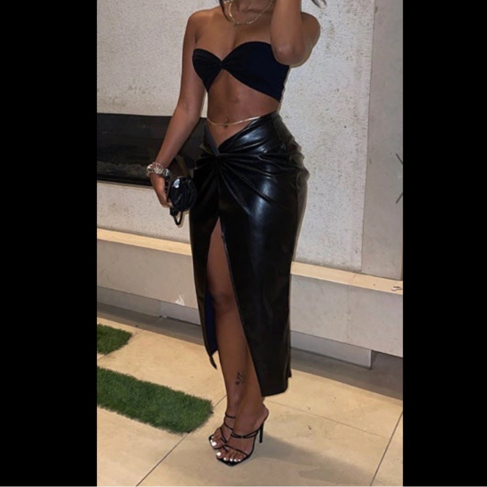 Pretty little thing faux leather skirt